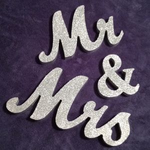 Mr & Mrs Wedding Table Decor
